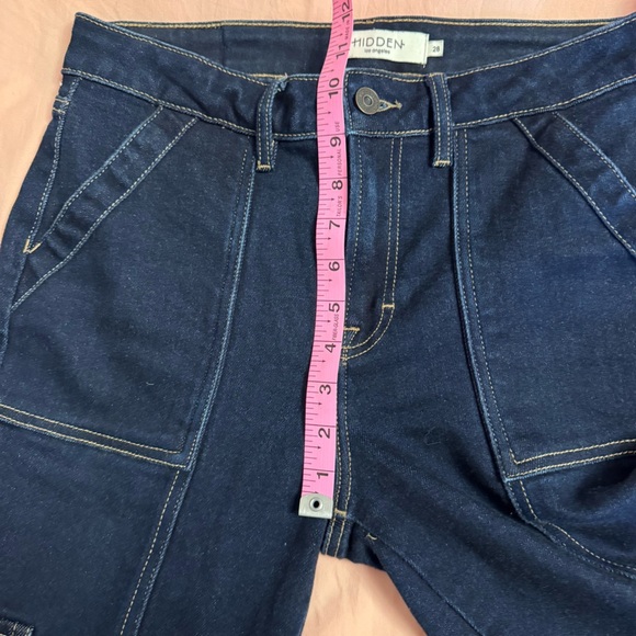 HIDDEN Dark wash cargo jeans - women’s 28 - Picture 8 of 9